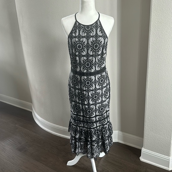 Banana Republic-black lace midi dress - Picture 3 of 7
